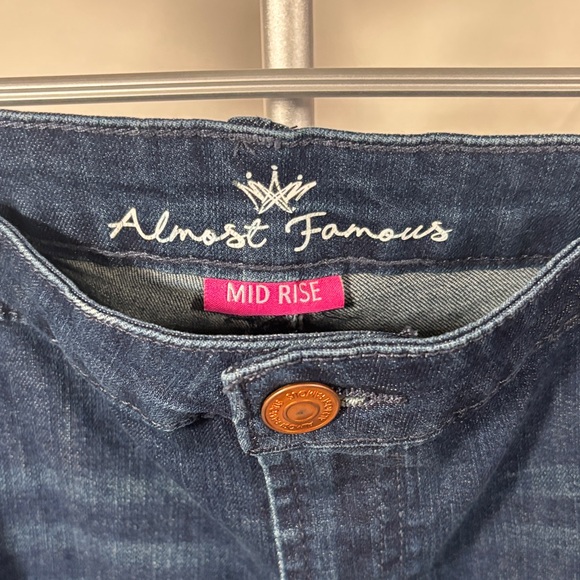 Almost Famous jeans style rbsxpa385-jd Distressed Blue Sz 18Jeans - Picture 4 of 8